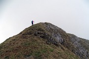 Monte Valgussera, Pizzo Vescovo, Monte Brate, tre cime ad anello da Foppolo il 28 maggio 2016 - FOTOGALLERY